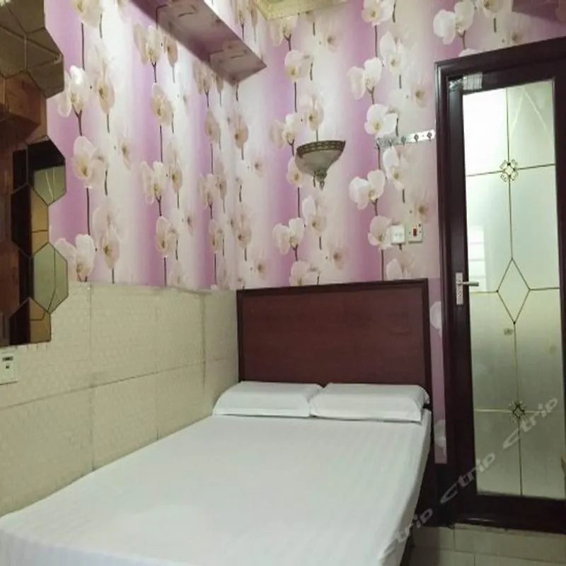 Tong Luo Wan Hostel Гонконг Гостевой дом