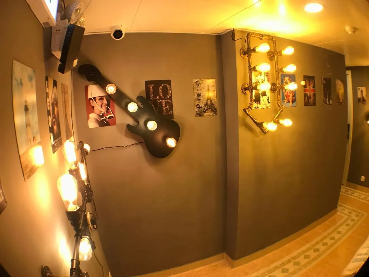 Tong Luo Wan Hostel Гонконг Китай